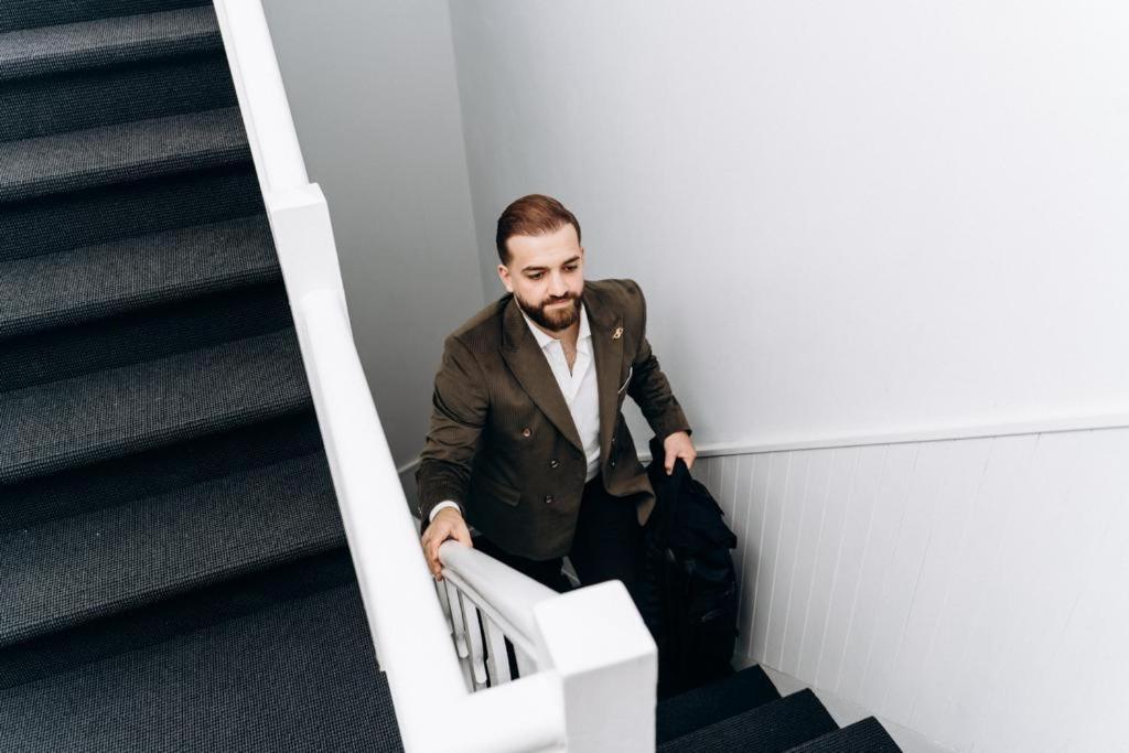 Atomihotel: Contemporary Comfort Steps From The Atomium! Jette